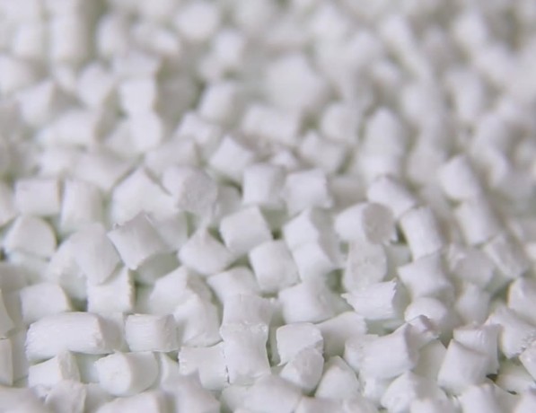 Полиамид гранулированный тальконаполненный литьевой ПА 610-Л-Т20 ТУ 6-06-134-90 фото